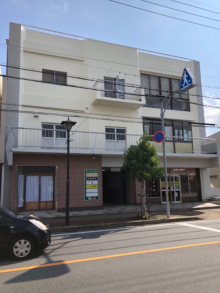 鵜方ビジネスホテルの写真1