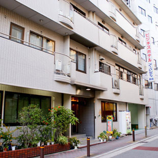 ビジネスホテル アーバンティ西九条の写真1