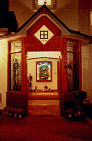 ステンドハウスDEN