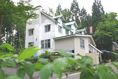 ペンション オークランド<長野県上水内郡>