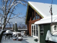 ログハウスのプチホテル トゥンブクトゥ