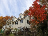 ペンション ハローウッド