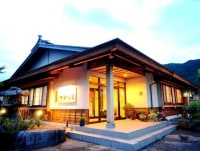 信州開田高原 西野温泉 やまかの湯