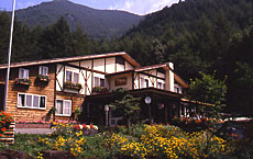 カントリーハウス渓山荘