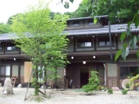 哲学の杜・行人舎