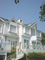 ペンション アイランドアベニュー