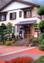 寸又峡温泉 温泉民宿 深山