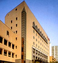 ホテル ルブラ王山