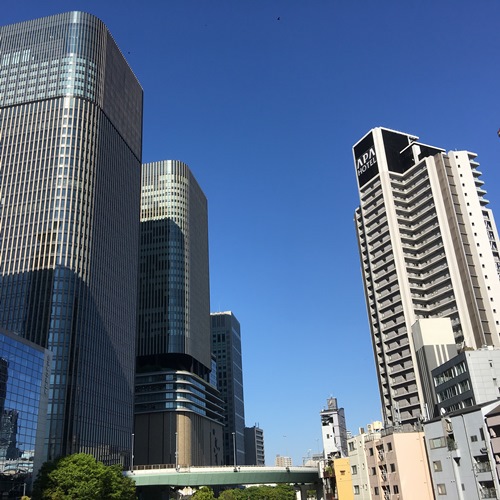 アパホテル<大阪肥後橋駅前>の写真1