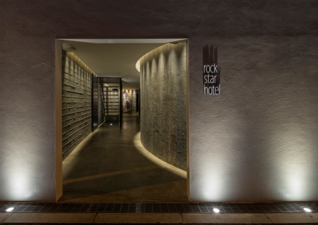 ROCK STAR HOTEL OSAKAの写真1