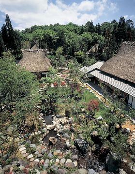 加賀伝統工芸村ゆのくにの森の写真1