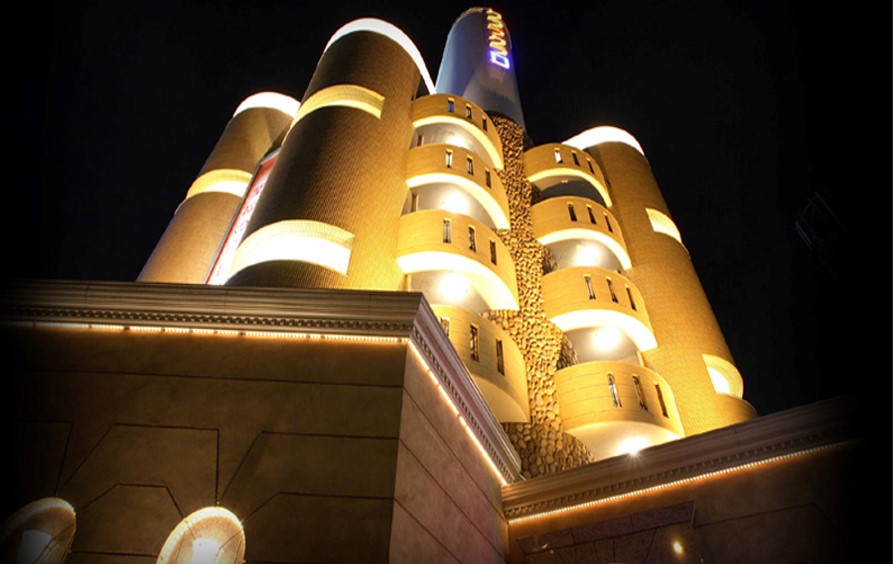 HOTEL LUNA(池田店)の写真1