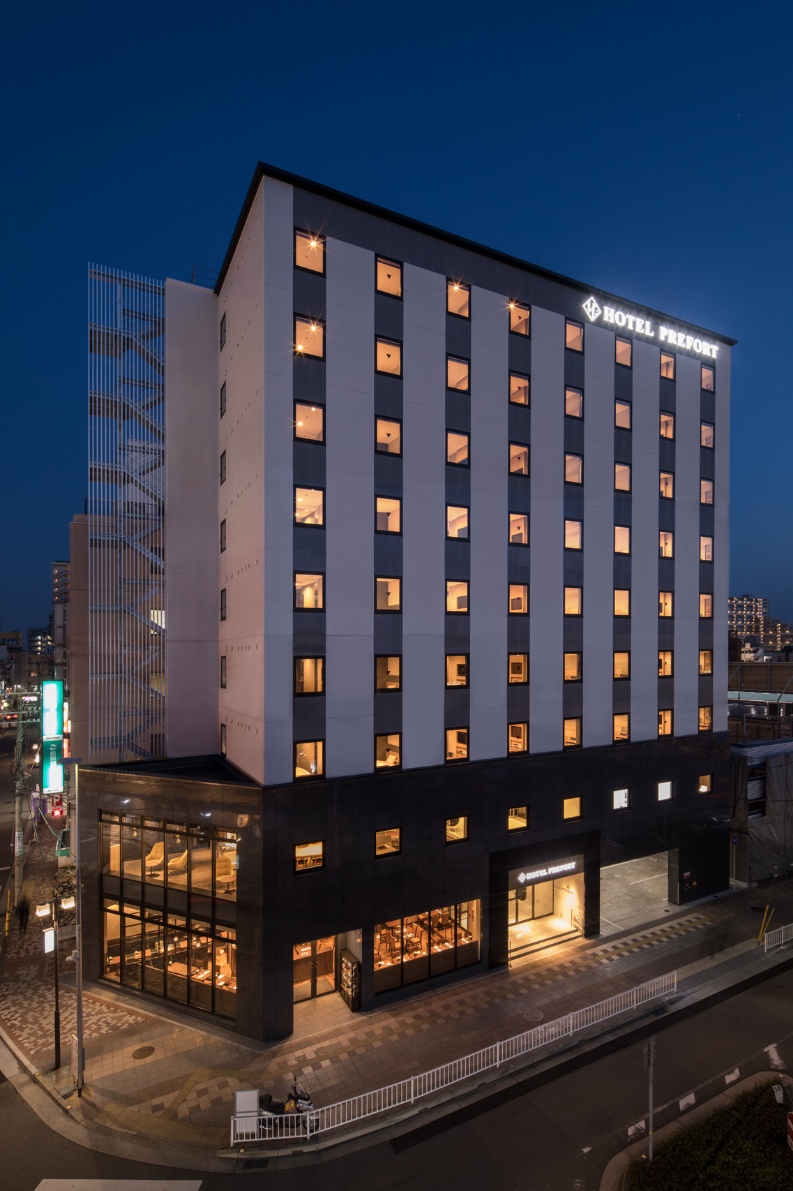 ホテルプレフォート西明石の写真1