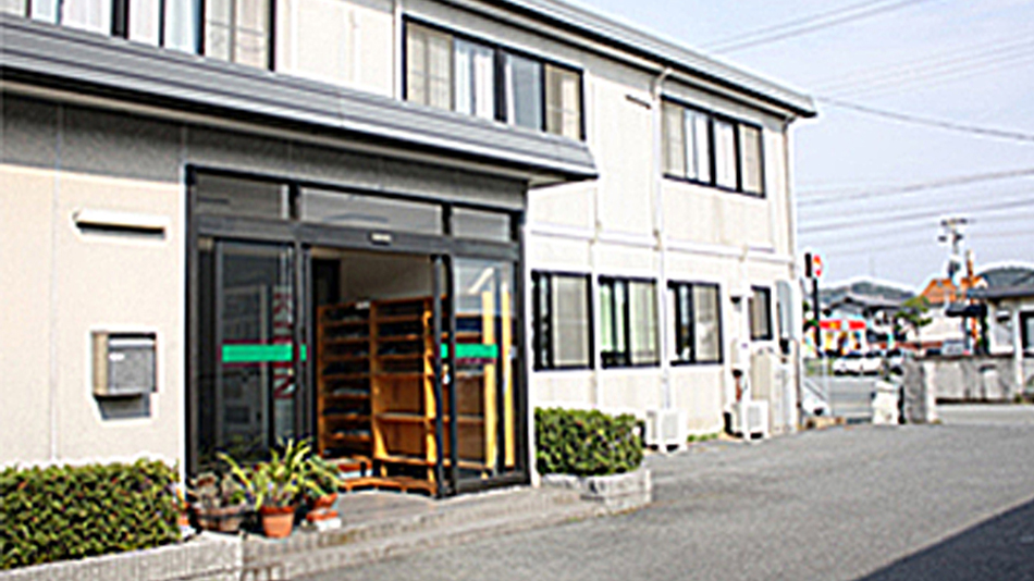 ビジネスホテル ハートワンの写真1