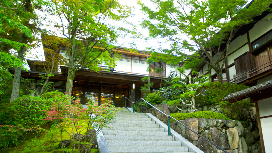 霊山寺 宿坊 天龍閣の写真1