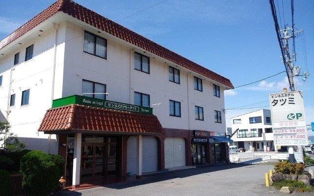 ビジネスホテル タツミの写真1