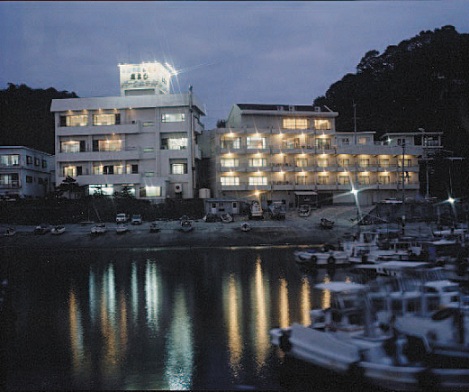 高よしパークホテルの写真1