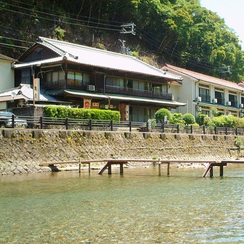 川湯温泉 亀屋旅館<和歌山県>の写真1