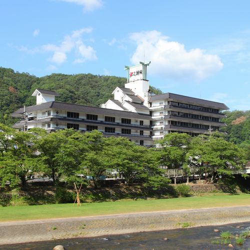 三朝温泉 三朝館の写真1