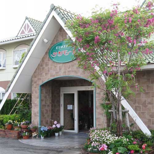 ビジネスホテル サンモールの写真1