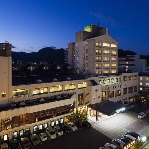 湯田温泉 ユウベルホテル松政の写真1