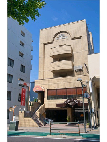 ビジネスホテル サンガーデン松山の写真1