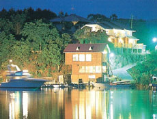 ハウステンボスクルーズと海洋牧場釣堀の宿 白鯨の写真1