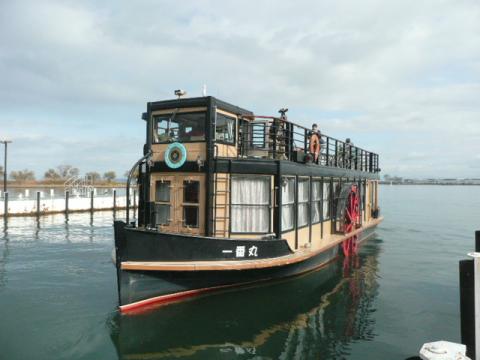 瀬田川・琵琶湖リバークルーズ レークウエスト観光の写真1