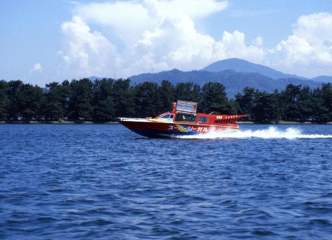 快速モーターボートの写真1