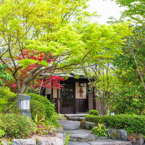 由布院温泉 全室露天付き離れ宿 御宿 さくら亭の写真1