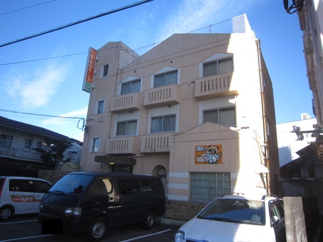 ウィークリー&マンスリー宮崎の写真1