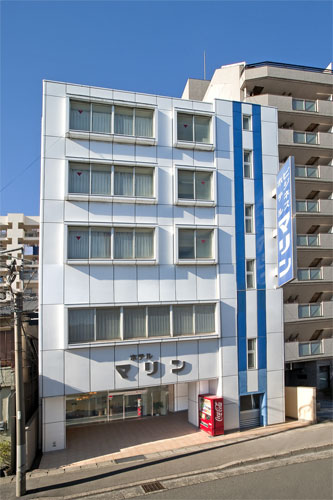 ビジネスホテル マリンの写真1