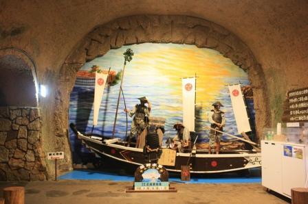 三段壁洞窟観光の写真1