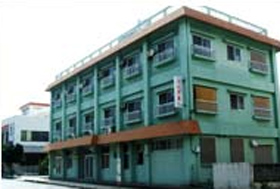 ビジネスホテルうえず荘の写真1