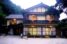 佐津温泉 渚に続く海辺の宿 源六<兵庫県>