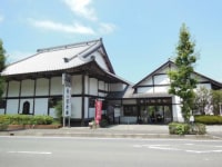 浄感寺内 長八記念館