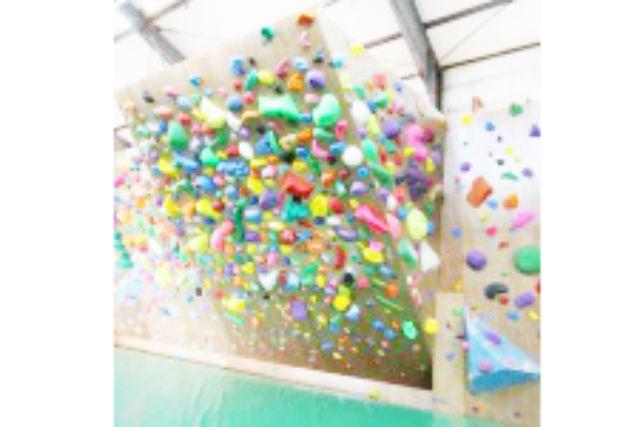 クライミングジムゼロ(水戸店)の写真1