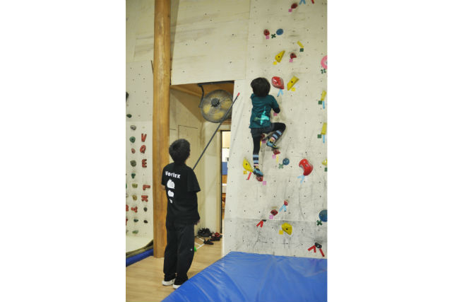 ボルダリングジムボルテックスの写真1