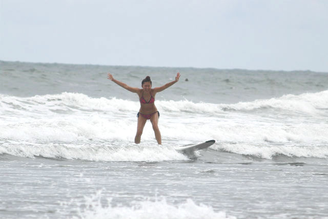 プロサーファー一ノ瀬さゆり サーフィンスクールの写真1