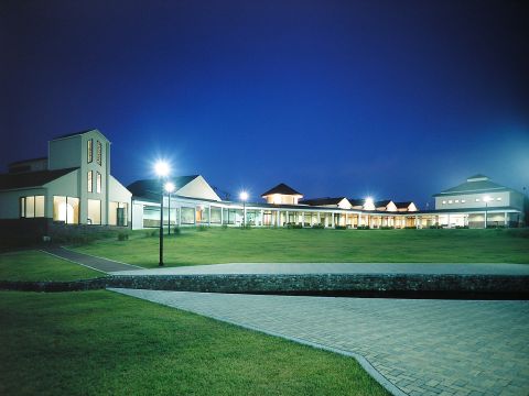 七戸町立鷹山宇一記念美術館の写真1