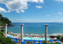 アカオビーチリゾートの写真1