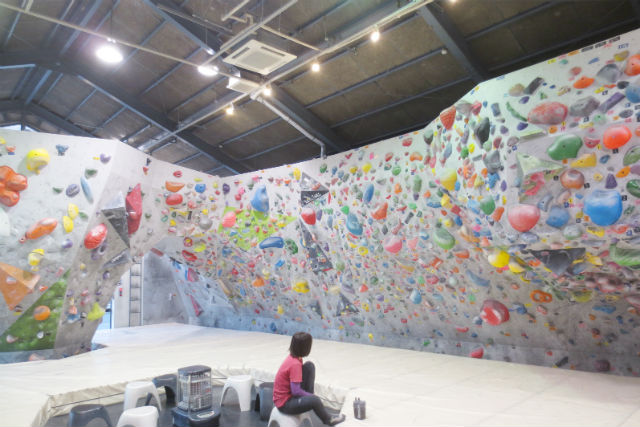 ボルダリングジム・ズットン(平和ヶ丘店)の写真1