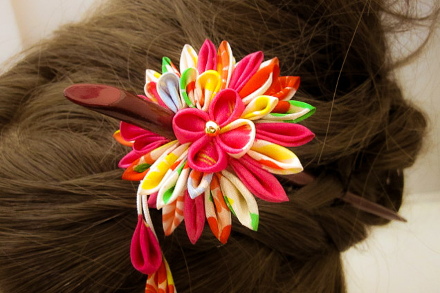 京つまみ細工体験処ゆるり工房 凸凹庵の写真1