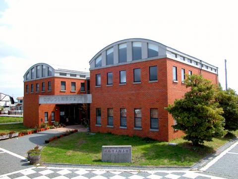 淡路市立陶芸館の写真1