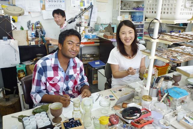 京七宝 ヒロミ・アート(東山店)の写真1