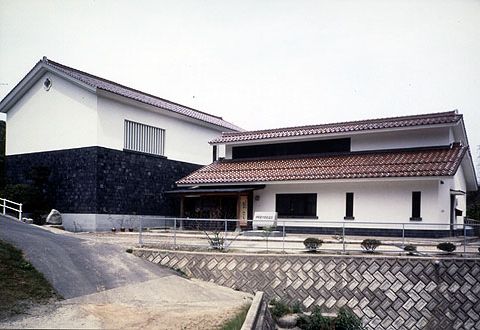 財団法人安部榮四郎記念館の写真1