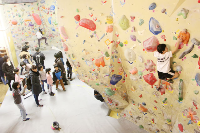 soleilナカガイクライミングジムの写真1