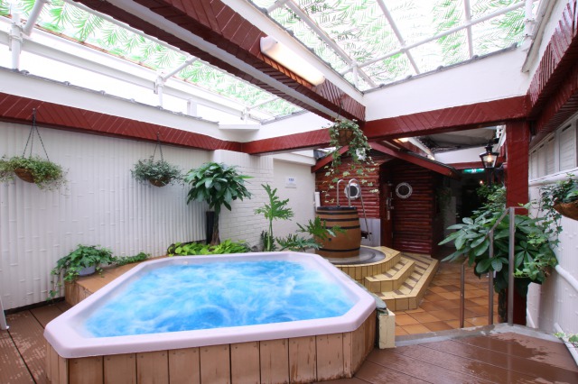 ニュージャパン(梅田店)の写真1