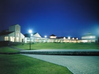 七戸町立鷹山宇一記念美術館