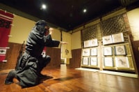手裏剣道場 新宿 忍者からくり屋敷 NINJA TRICK HOUSE IN TOKYO